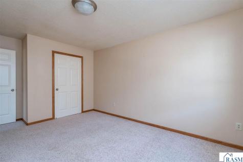 109 Palmer Path Mankato MN 56001