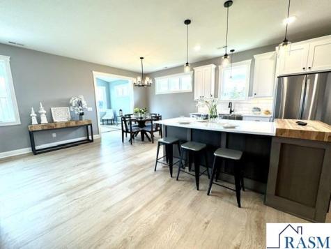 202 Fontaine Trail Mankato MN 56001
