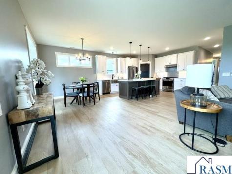 202 Fontaine Trail Mankato MN 56001