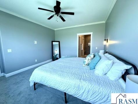202 Fontaine Trail Mankato MN 56001