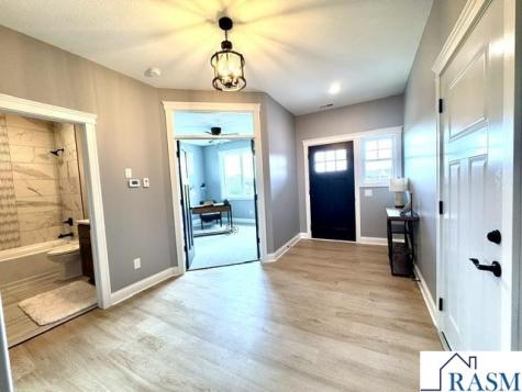202 Fontaine Trail Mankato MN 56001