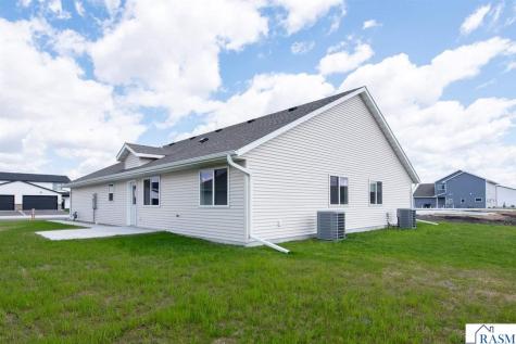 3113 Scotch Lane Mankato MN 56001
