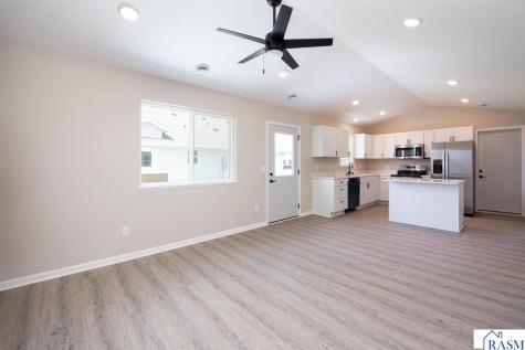3113 Scotch Lane Mankato MN 56001