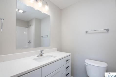 3113 Scotch Lane Mankato MN 56001