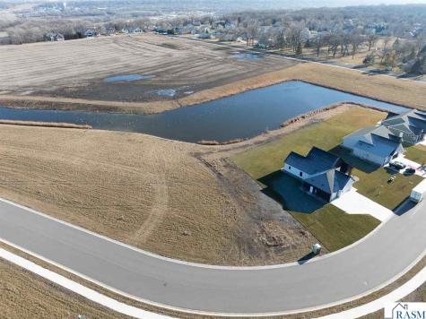 2116 Deerwood Drive North Mankato MN 56003