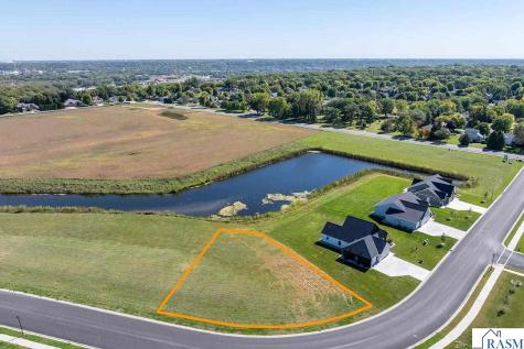 2116 Deerwood Drive North Mankato MN 56003