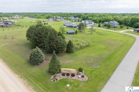275 Summerfield Trail Mankato MN 56001