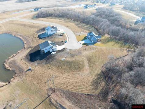 38 North Pointe Court North Mankato MN 56003