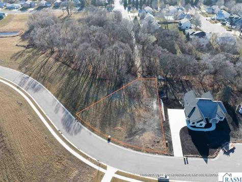 31 South Pointe Court North Mankato MN 56003
