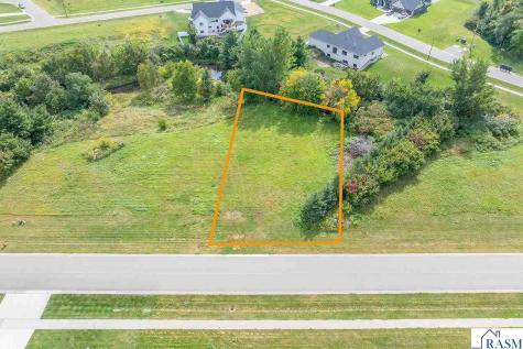 113 Pine Creek Road Mankato MN 56001