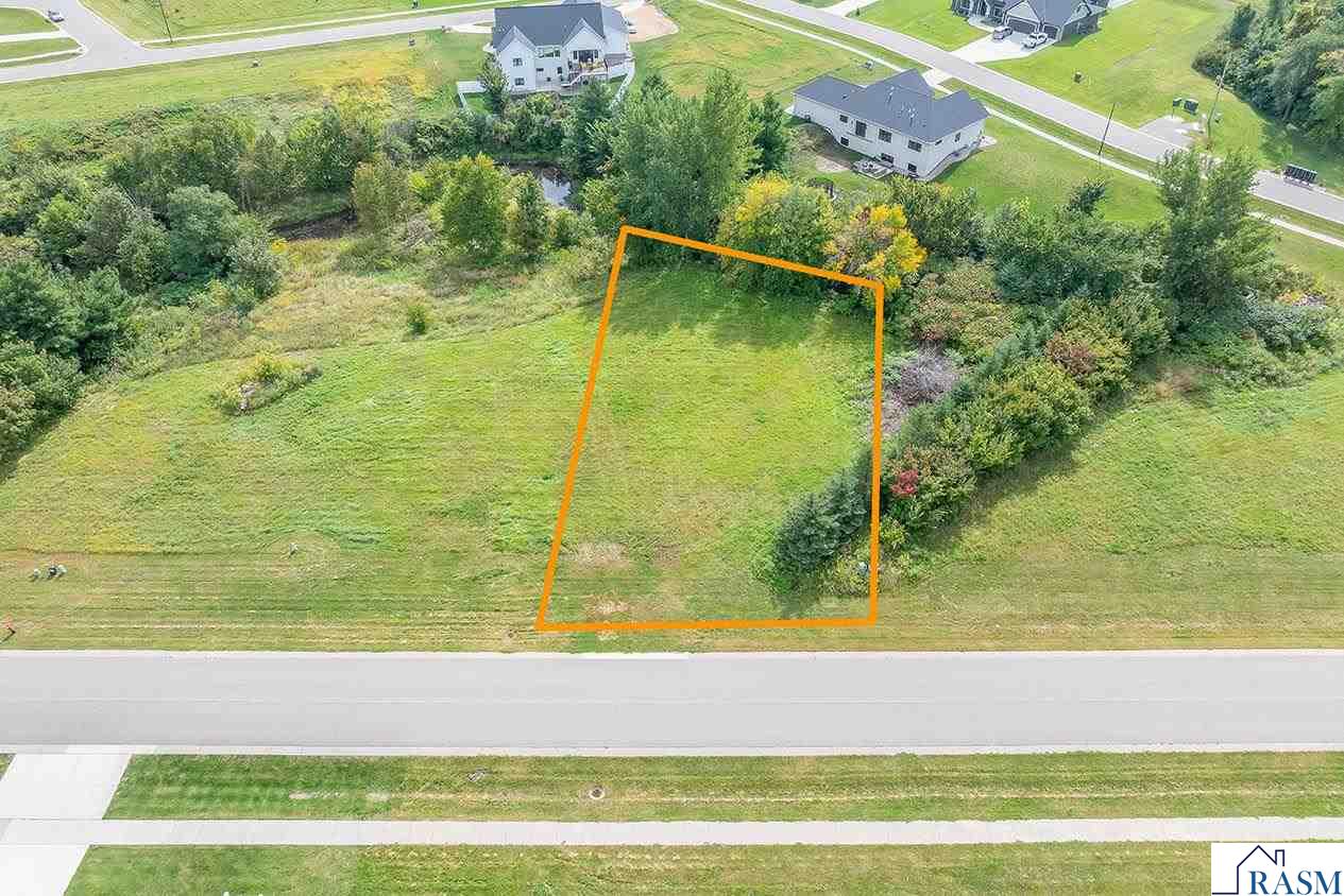 113 Pine Creek Road Mankato MN 56001