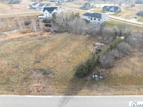 113 Pine Creek Road Mankato MN 56001