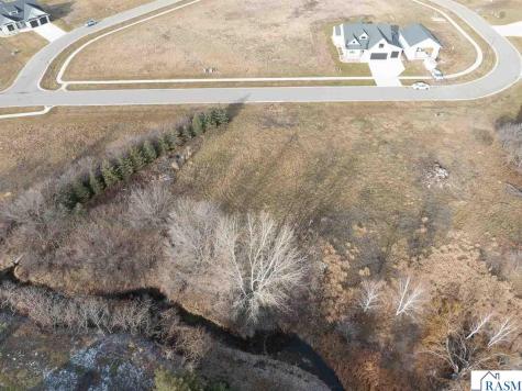 113 Pine Creek Road Mankato MN 56001
