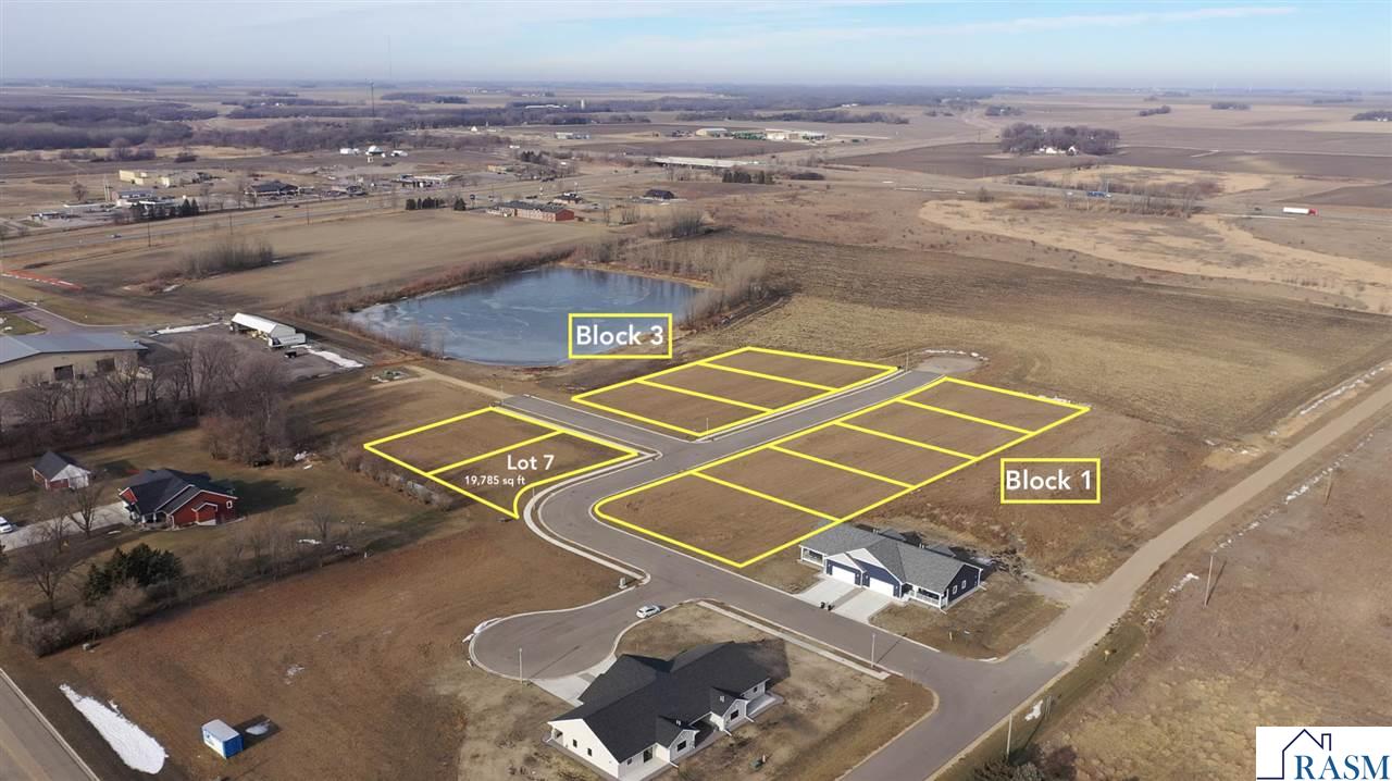 102 Prairie Rose Drive Blue Earth MN 56013