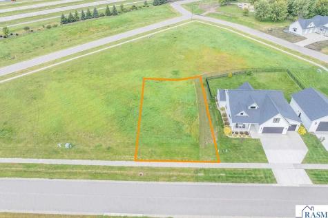 122 Pine Creek Road Mankato MN 56001