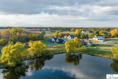 105 Pine Creek Road Mankato MN 56001