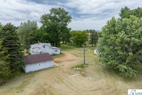 21529 586th Avenue Mankato MN 56001