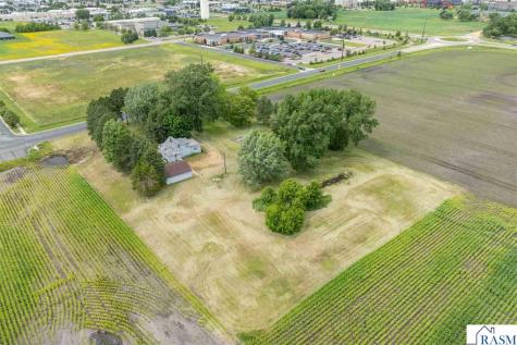 21529 586th Avenue Mankato MN 56001