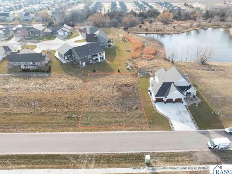 308 Pinehurst Drive Mankato MN 56001