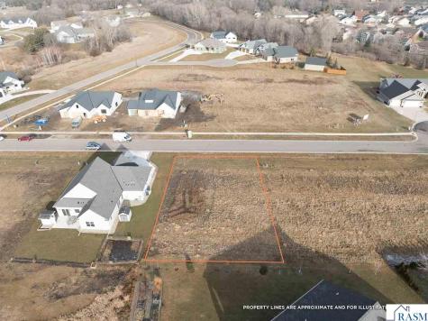 308 Pinehurst Drive Mankato MN 56001