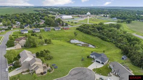 104 Spruce Court Le Sueur MN 56058