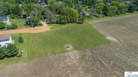 120 Kaukis Drive Le Sueur MN 56058