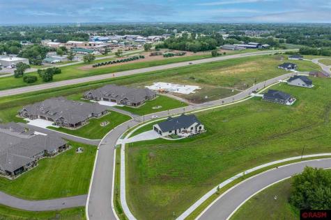 1011 Saba Boulevard Mankato MN 56001-5