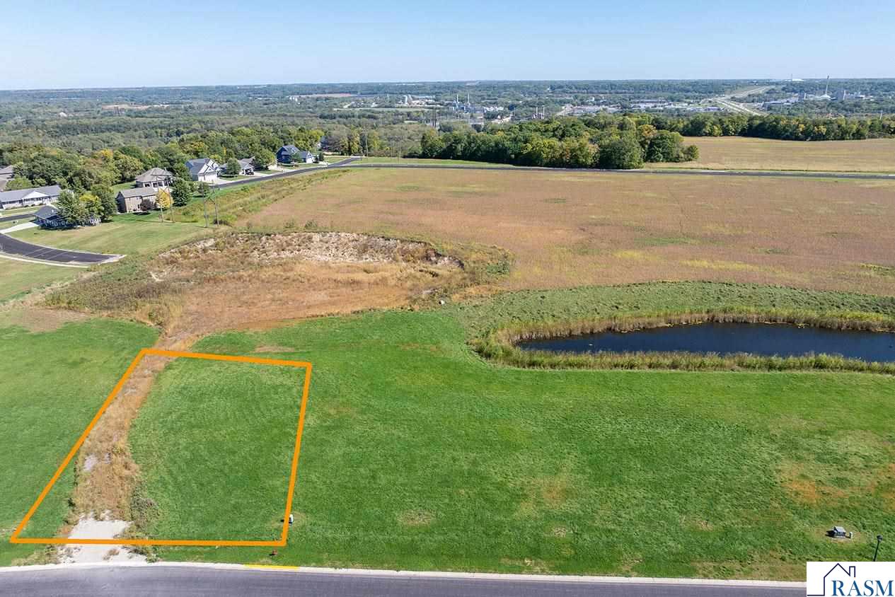 2152 Deerwood Drive North Mankato MN 56003