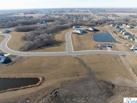 2152 Deerwood Drive North Mankato MN 56003