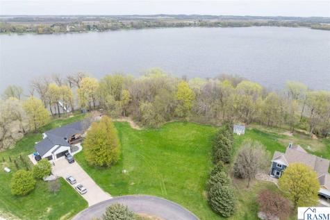 114 East Bay Drive Madison Lake MN 56063
