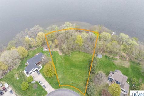 114 East Bay Drive Madison Lake MN 56063