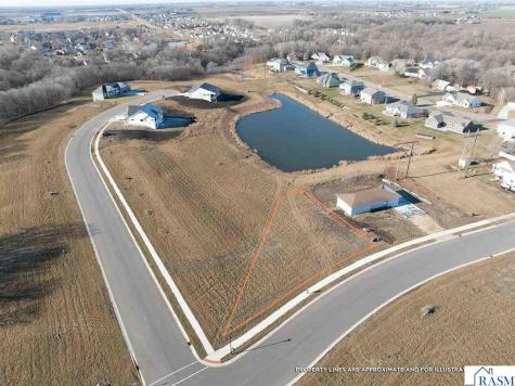 2151 Deerwood Drive North Mankato MN 56003