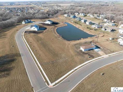 2151 Deerwood Drive North Mankato MN 56003