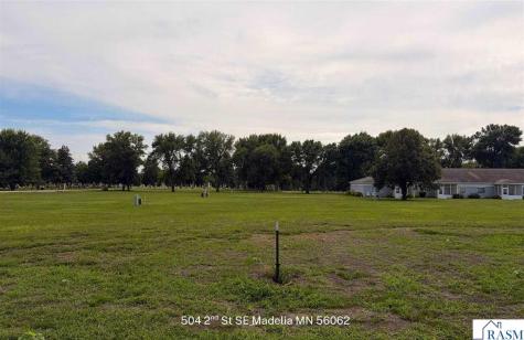 504 2nd Street SE Madelia MN 56062