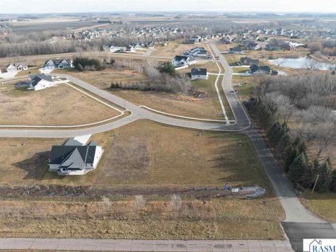 104 Pine Creek Road Mankato MN 56001