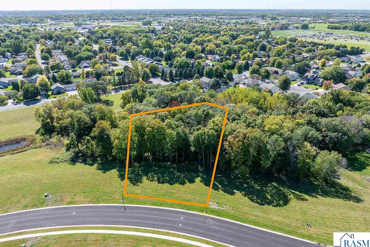 23 South Pointe Court North Mankato MN 56003