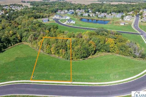 2121 Deerwood Drive North Mankato MN 56003