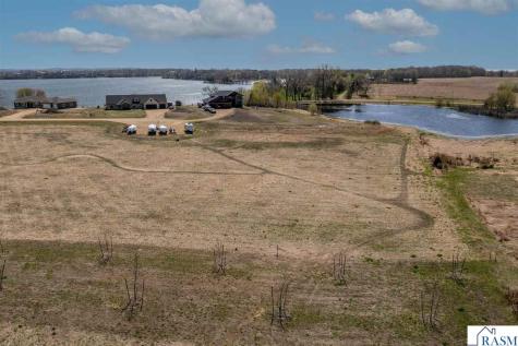 2XXX Lakeview Court Cleveland MN 56017