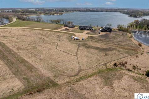 3XXX Lakeview Court Cleveland MN 56017