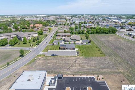 1521 Adams Street Mankato MN 56001