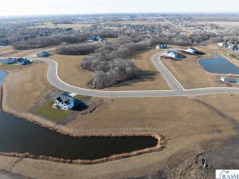 2144 Deerwood Drive North Mankato MN 56003