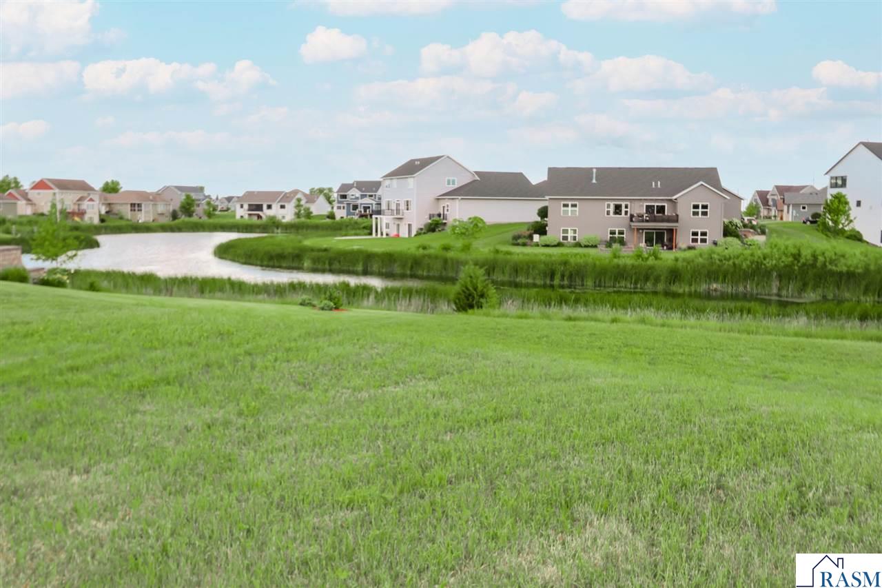 22 Sunset Court North Mankato MN 56003