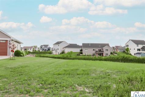 22 Sunset Court North Mankato MN 56003