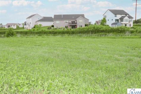 22 Sunset Court North Mankato MN 56003