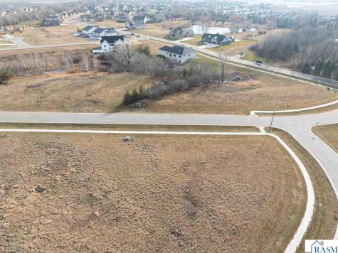 114 Pine Creek Road Mankato MN 56001