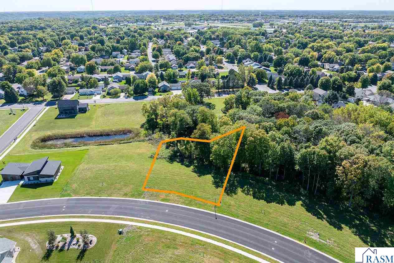 19 South Pointe Court North Mankato MN 56003