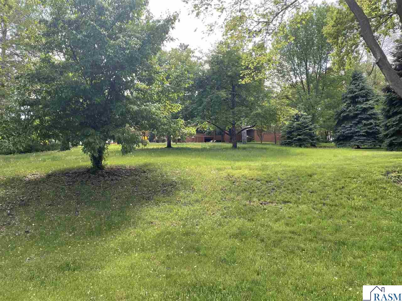1624 Riverview Road St. Peter MN 56082