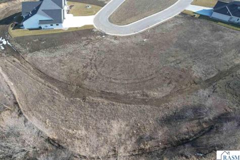 1022 Bitterend Circle Mankato MN 56001