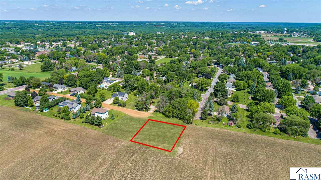 124 Kaukis Drive Le Sueur MN 56058