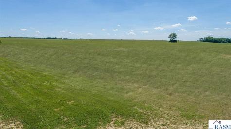 124 Kaukis Drive Le Sueur MN 56058